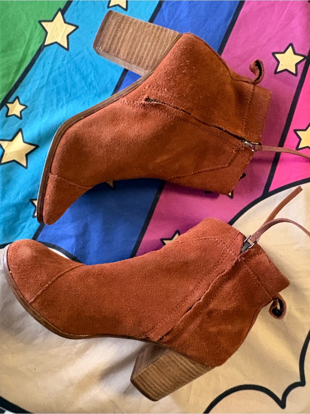 Toms Rust Suede Ankle Booties - Picture 2 of 16